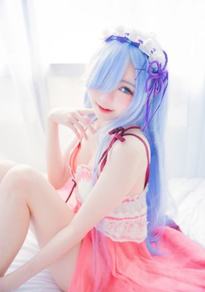 默绘女高