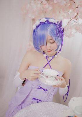 兴奋的女人们